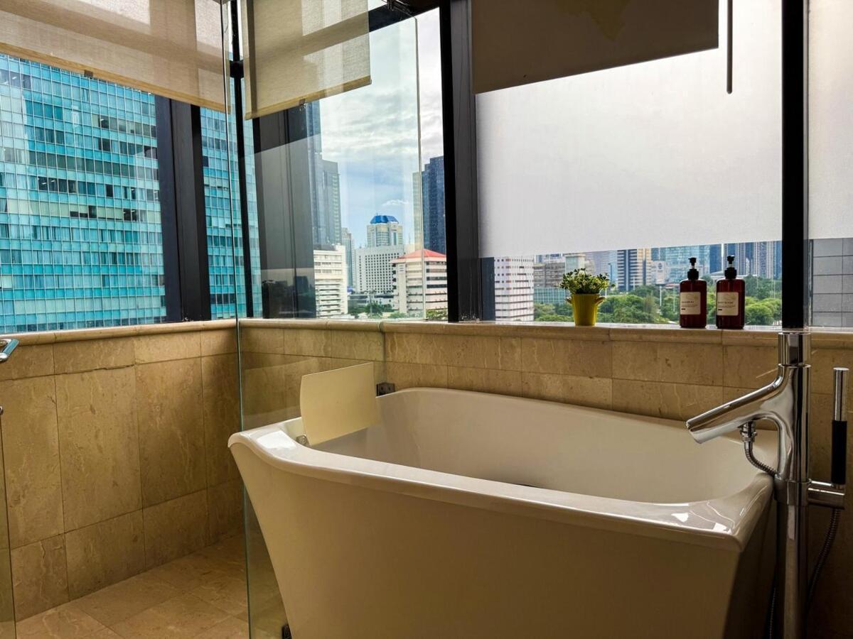 Apartment Sudirman 3br With Infinity Pool & Netflix By Damaresa Jakarta