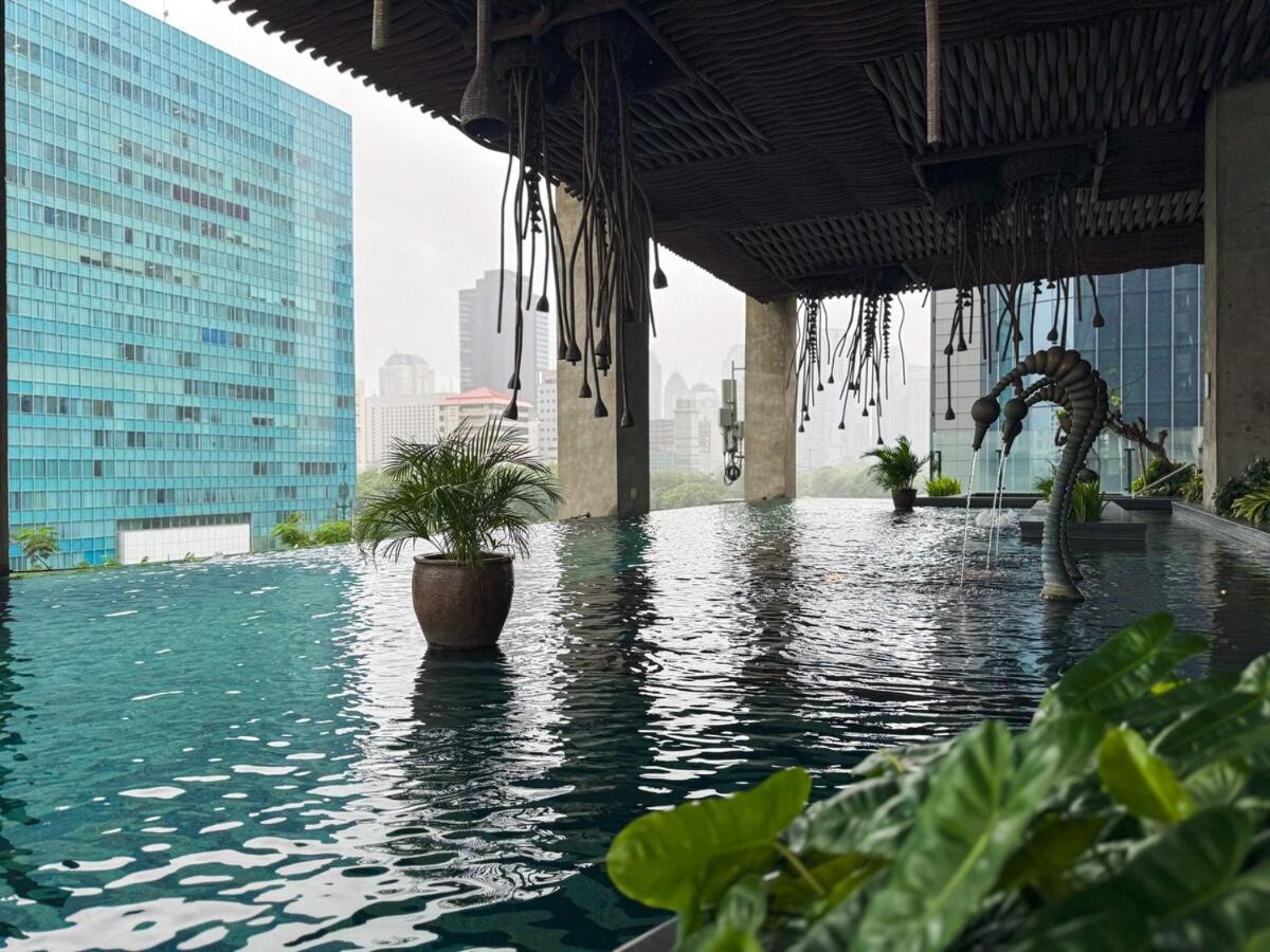 Sudirman 3br With Infinity Pool & Netflix By Damaresa Apartment