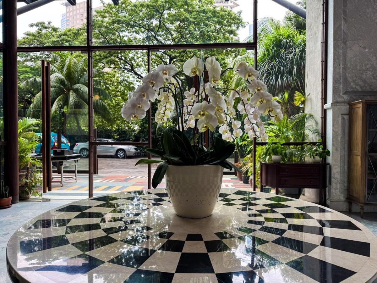 Apartment Sudirman 3br With Infinity Pool & Netflix By Damaresa *