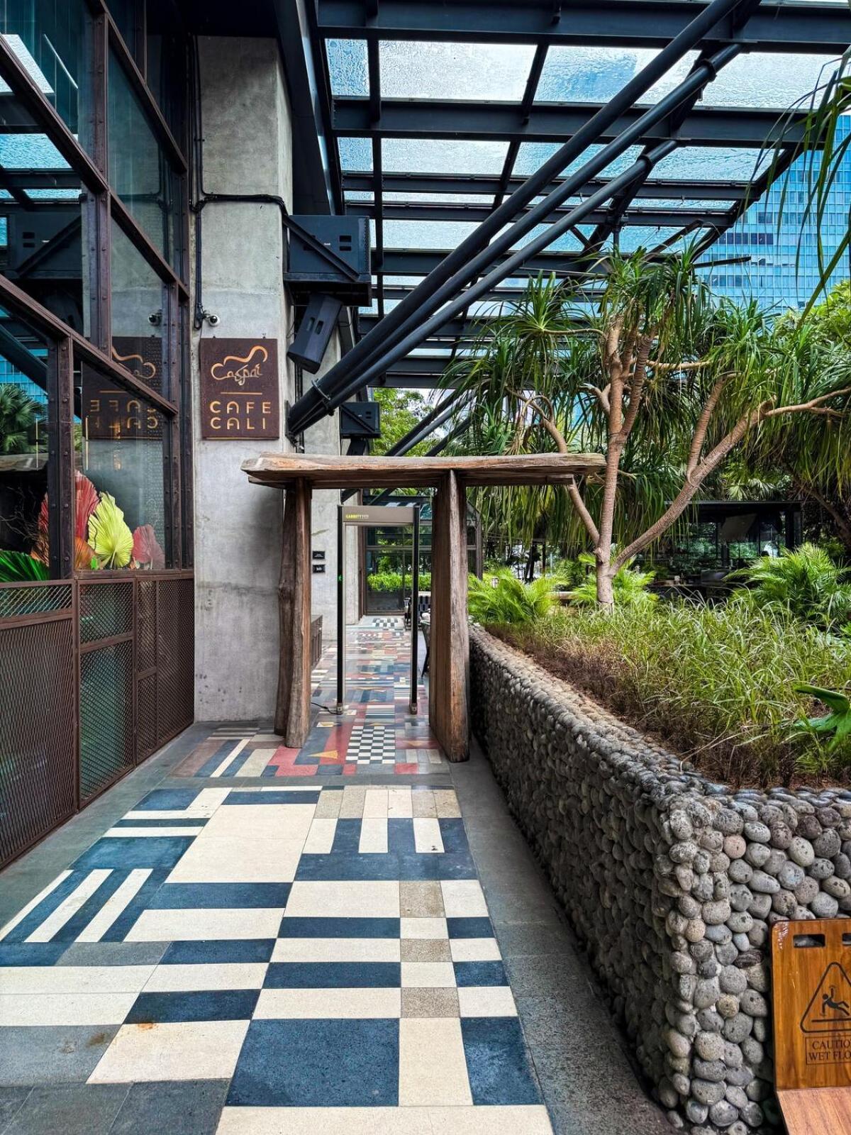 Apartment Sudirman 3br With Infinity Pool & Netflix By Damaresa Jakarta